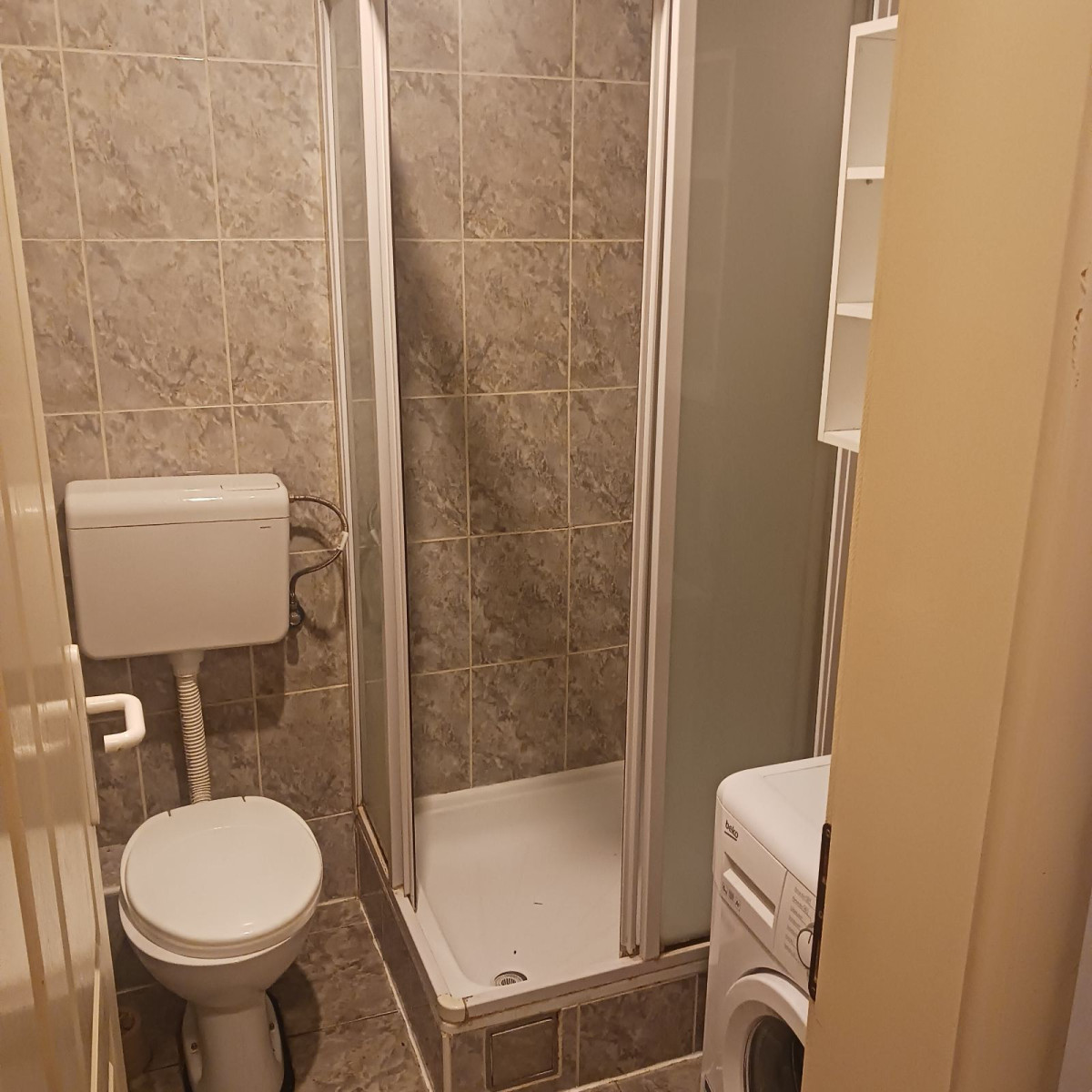 izdavanje - NOVI SAD - NOVA DETELINARA - 9106154