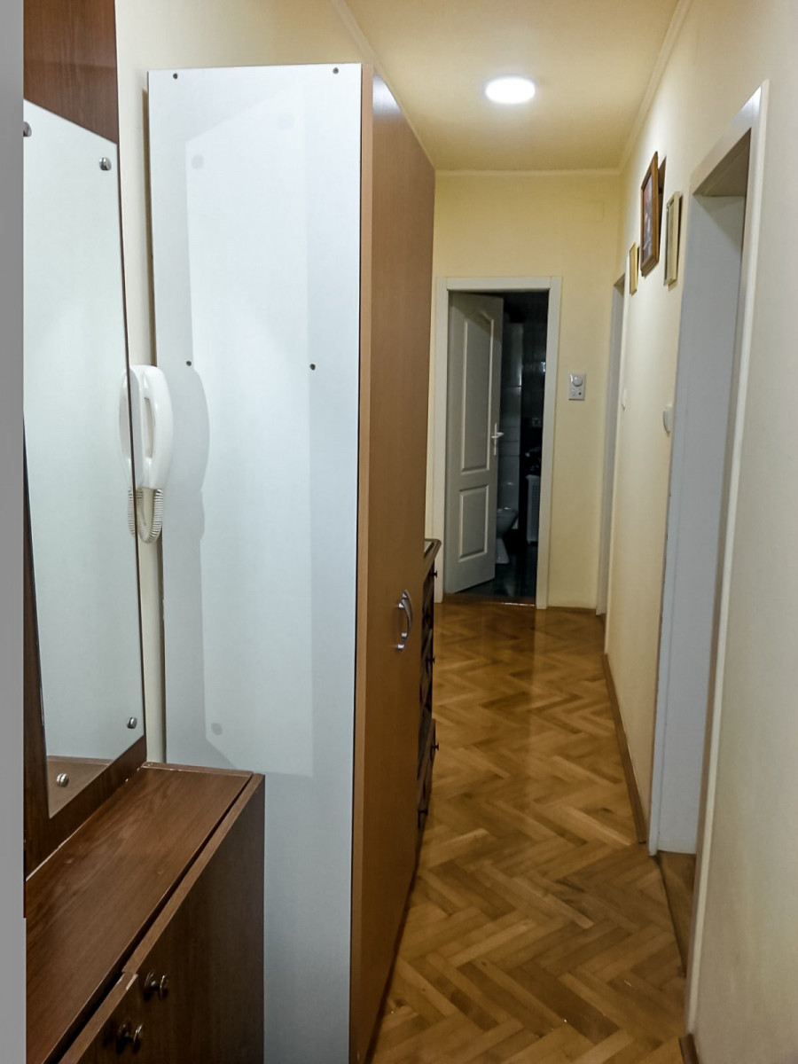 stan NOVI SAD - SATELIT - 1053802