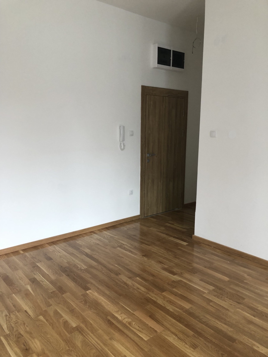 stan NOVI SAD - PETROVARADIN - 1055895