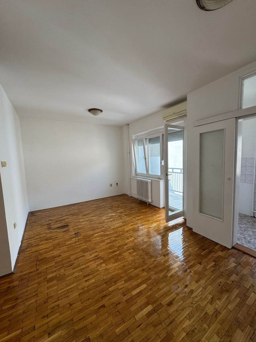 stan NOVI SAD - CENTAR - 1058161